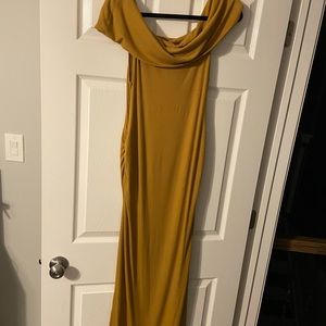 Motherhood maternity dress medium NWT